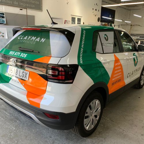 Rotulación de vehículos Clayman Servicios en Sevilla