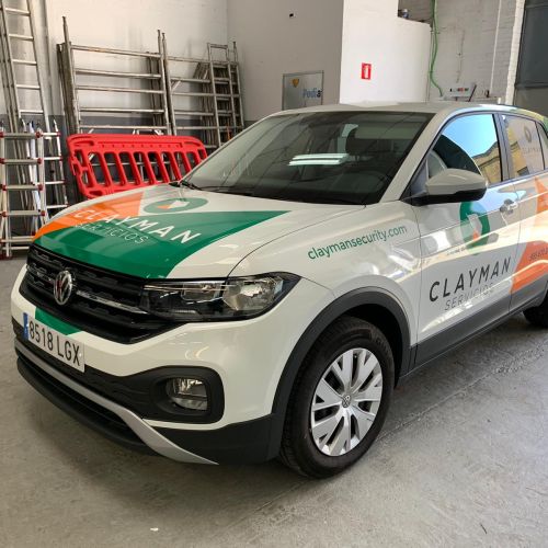 Rotulación de vehículos Clayman Servicios en Sevilla